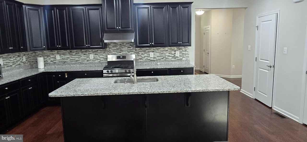 14164 Jaeger Rd - Photo 6 of 27