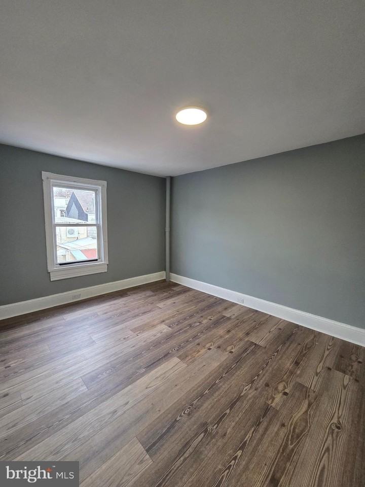 614 South 10th Street - Photo 4 of 8