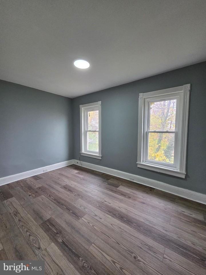 614 South 10th Street - Photo 7 of 8