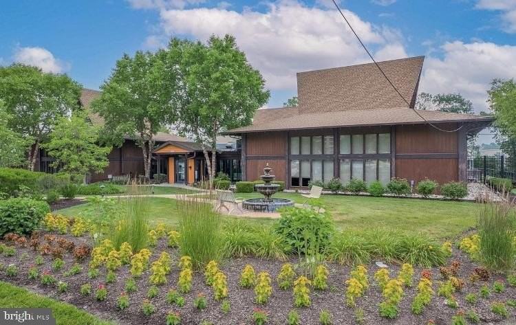 20926 Valley Forge Circle #926 - Photo 4 of 25