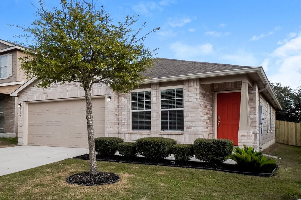 818 Cowhide Dr - Photo 2 of 16