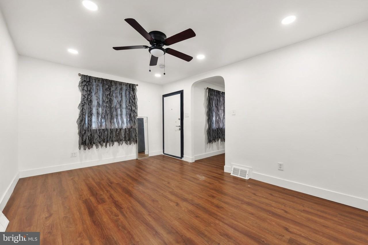 4321 Palmetto St - Photo 4 of 15