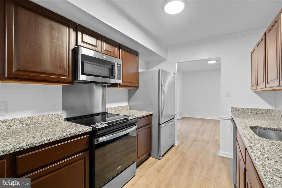 8608 Greeley Blvd - Photo 6 of 35