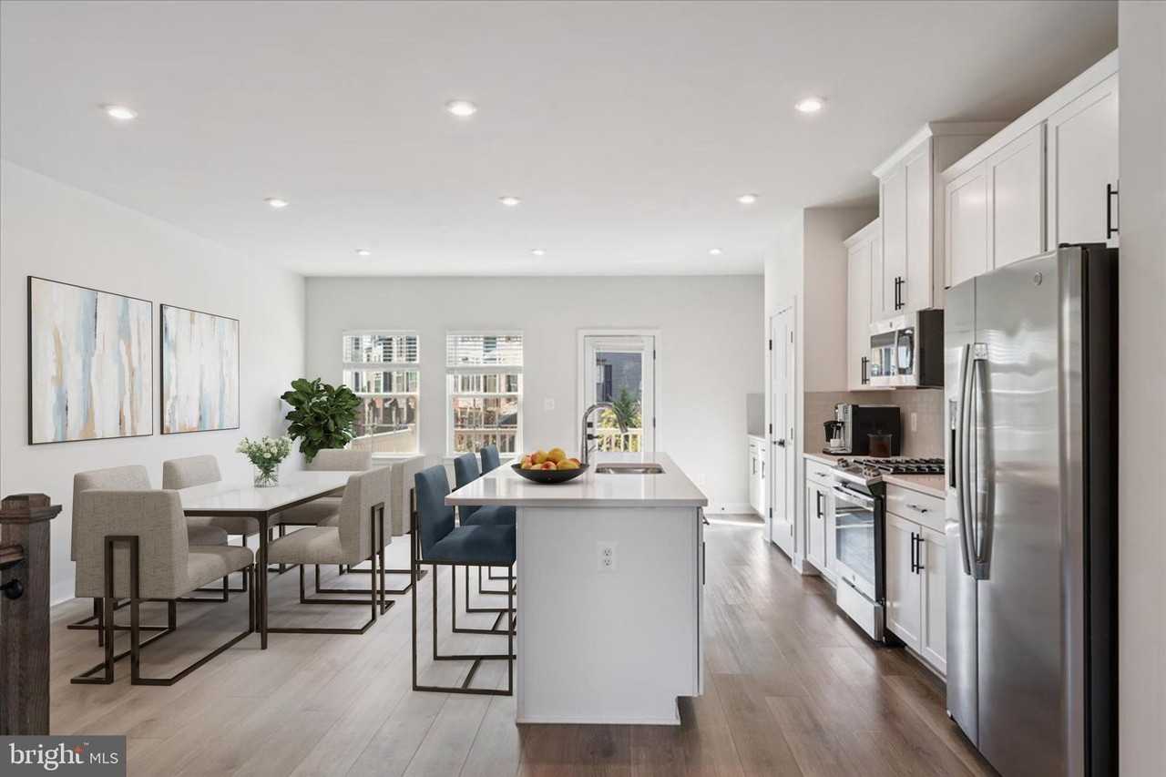 14032 Sunrise Valley Dr - Photo 4 of 49