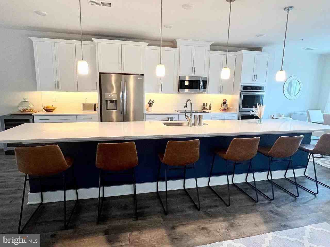 222 Van Buren Street #21 - Photo 2 of 25