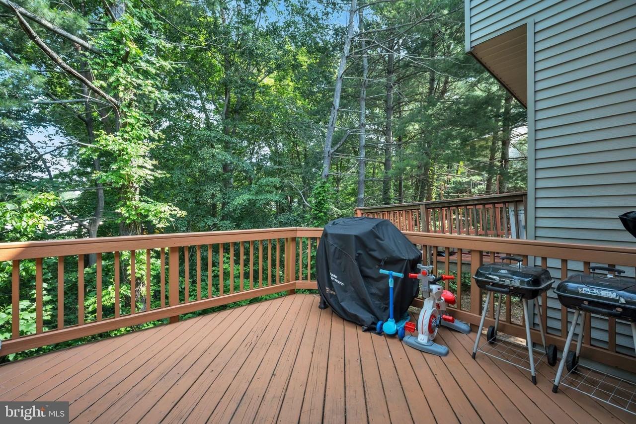 15198 Wentwood Lane - Photo 3 of 25