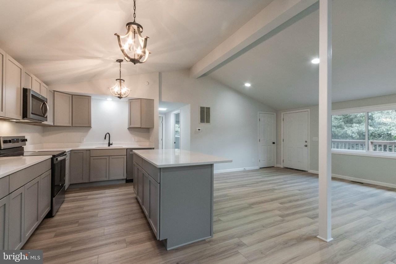 388 Fragrance Ln - Photo 6 of 50