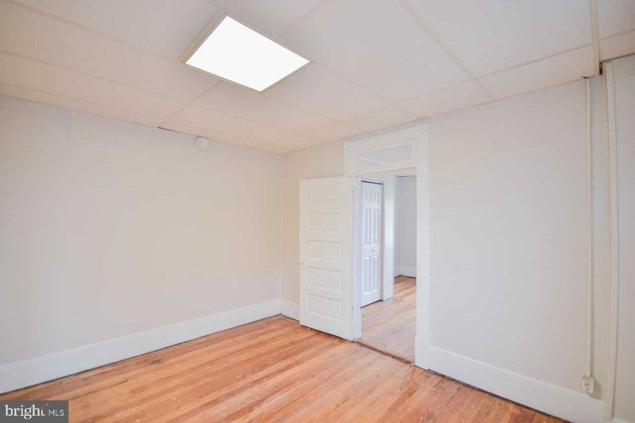 117 East Martin Street #3 - Photo 7 of 27