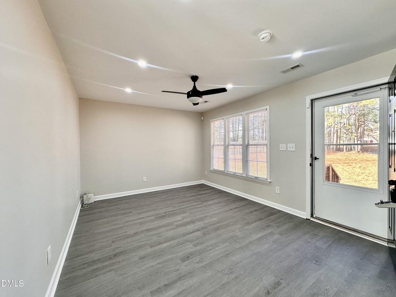 420 Tippett Road - Photo 2 of 14