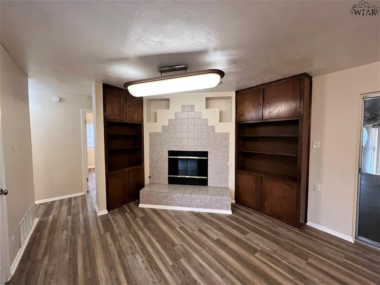 Circle Drive - Photo 7 of 15