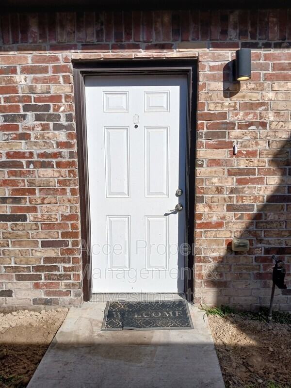 1805 Cari Nicole Ave #1 - Photo 3 of 22