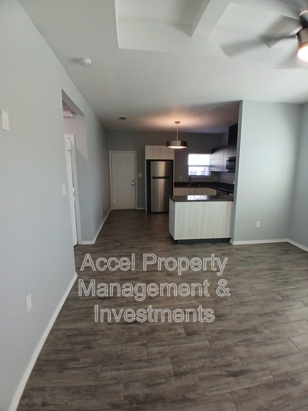 1805 Cari Nicole Ave #1 - Photo 4 of 22