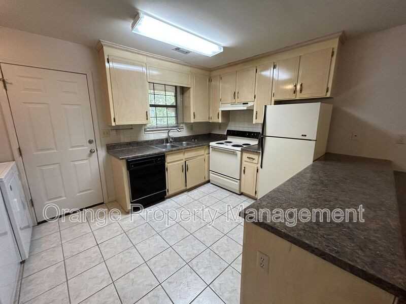 204 Calhoun Street #17 - Photo 6 of 13