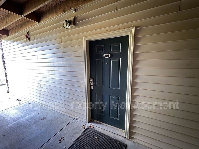 201 Harts Cove Way #1 - Photo 2 of 17