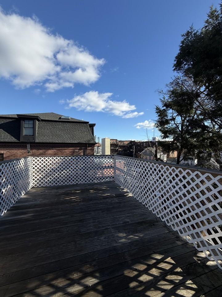 39 Beacon St #3 - Photo 2 of 13