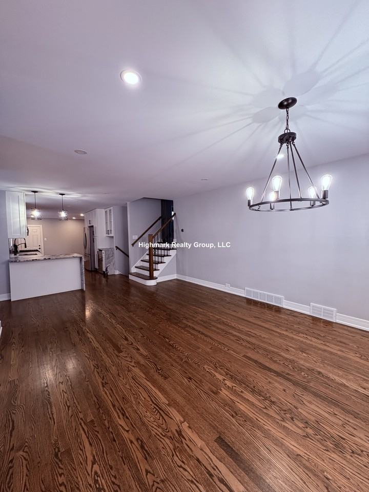 7225 N East Prairie Rd #1 - Photo 6 of 28