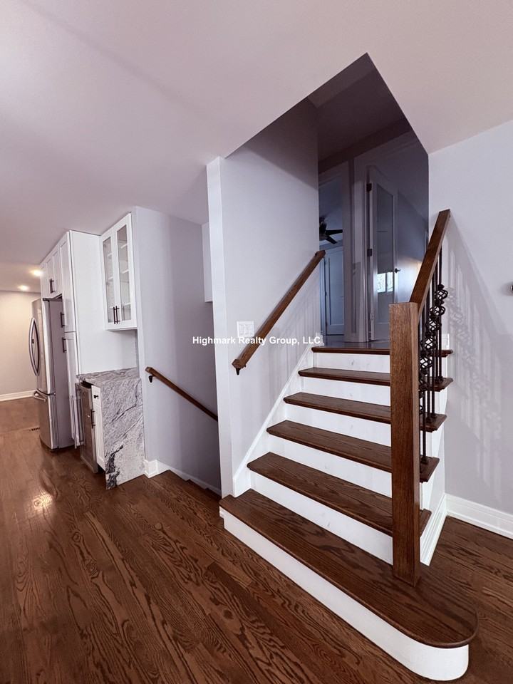 7225 N East Prairie Rd #1 - Photo 7 of 28