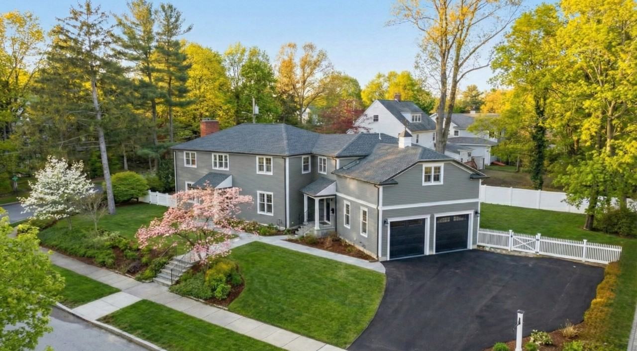 150 Country Club Rd - Photo 3 of 33