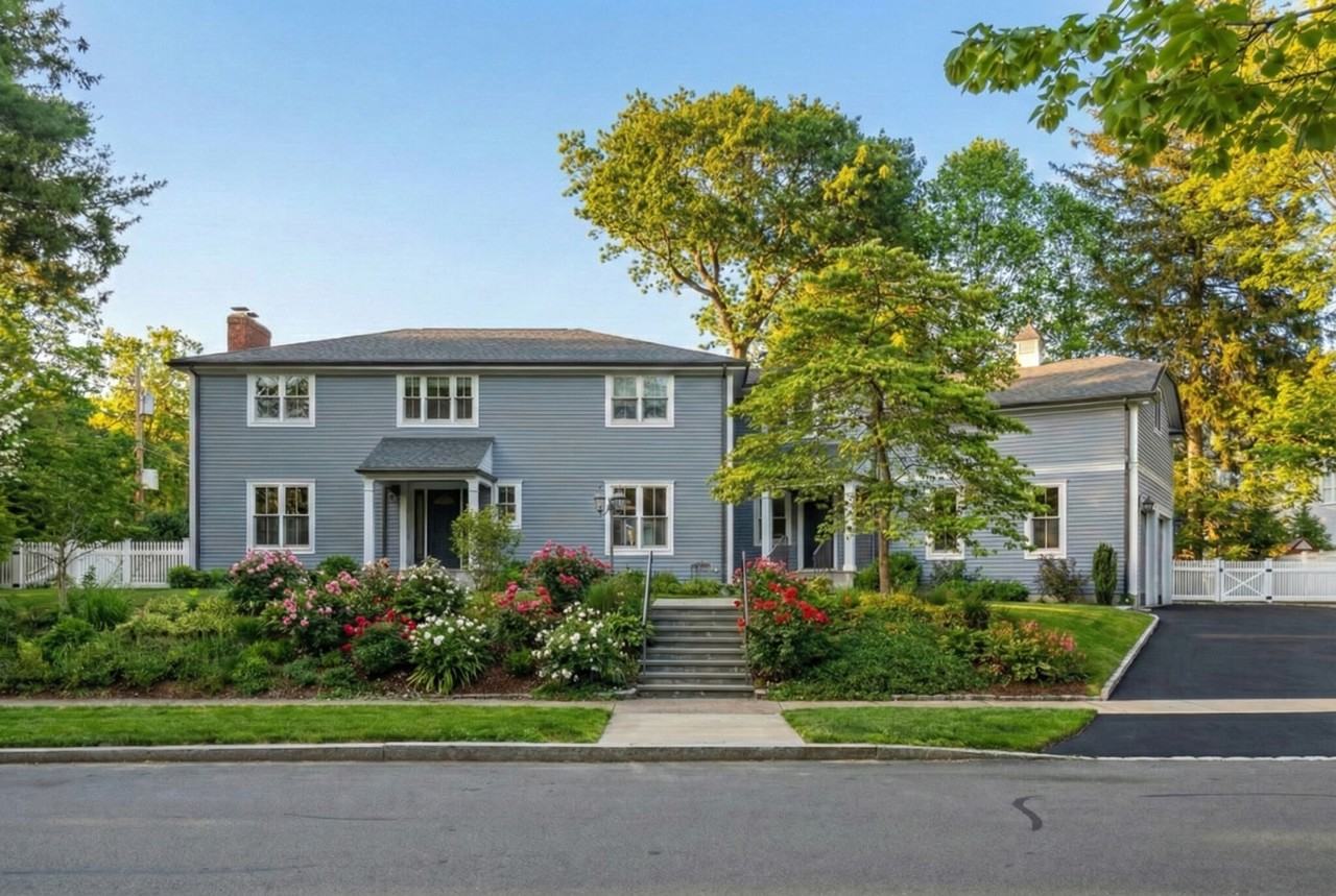 150 Country Club Rd - Photo 4 of 33