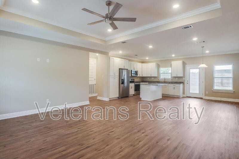 833 Vee Street - Photo 5 of 22