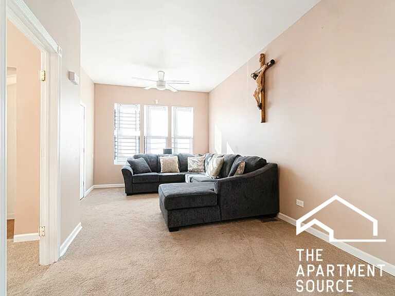 1144 West 68th Street #1 - Photo 3 of 14