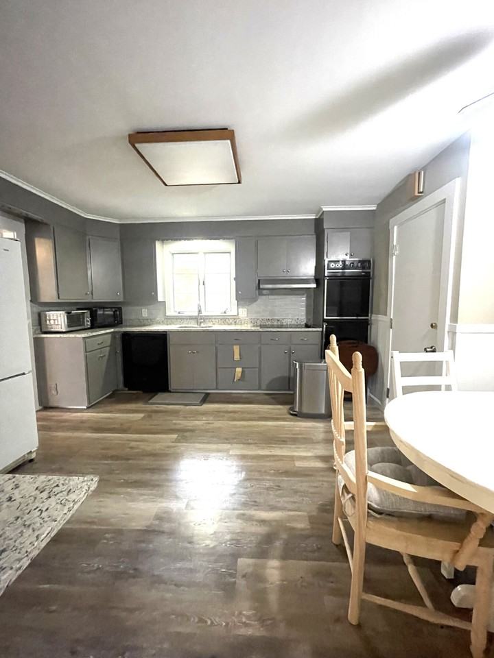 41 Hardwick St #1 - Photo 2 of 8