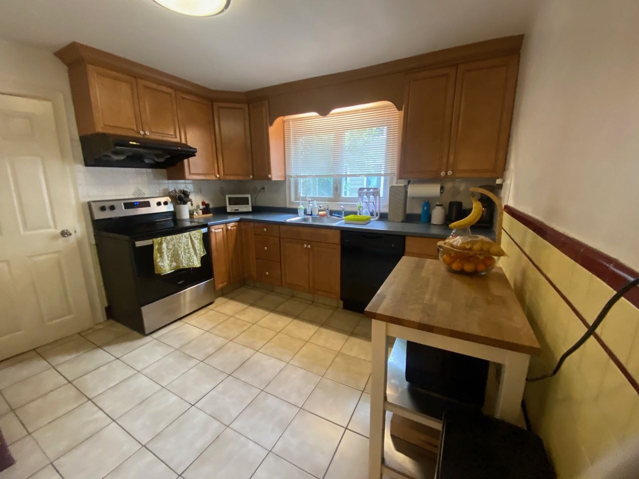 275 Tappan St #1 - Photo 5 of 19