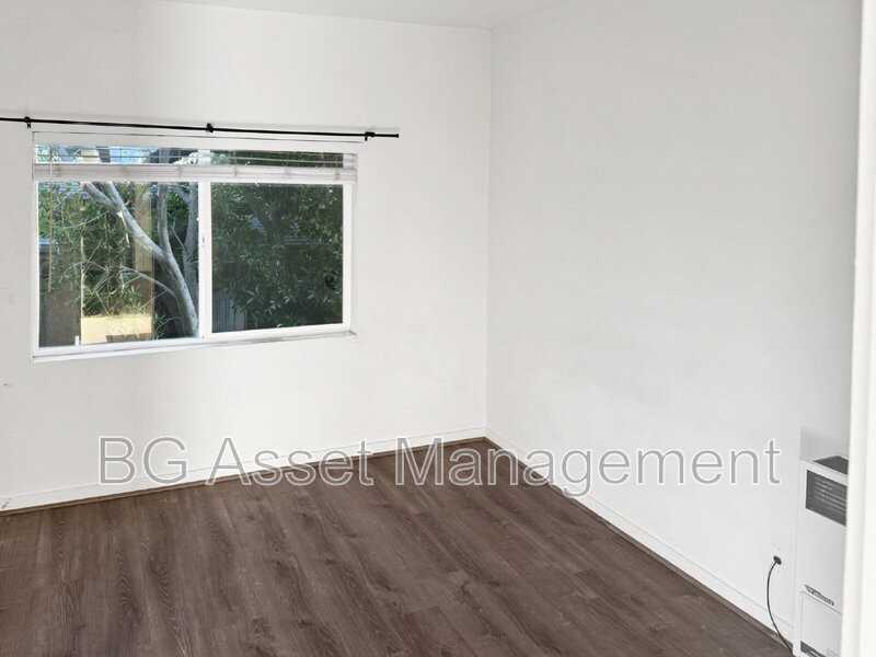 859 California Boulevard #B - Photo 5 of 13