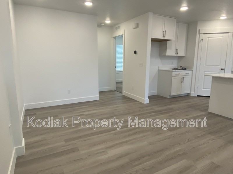 1088 Nw - Photo 7 of 22