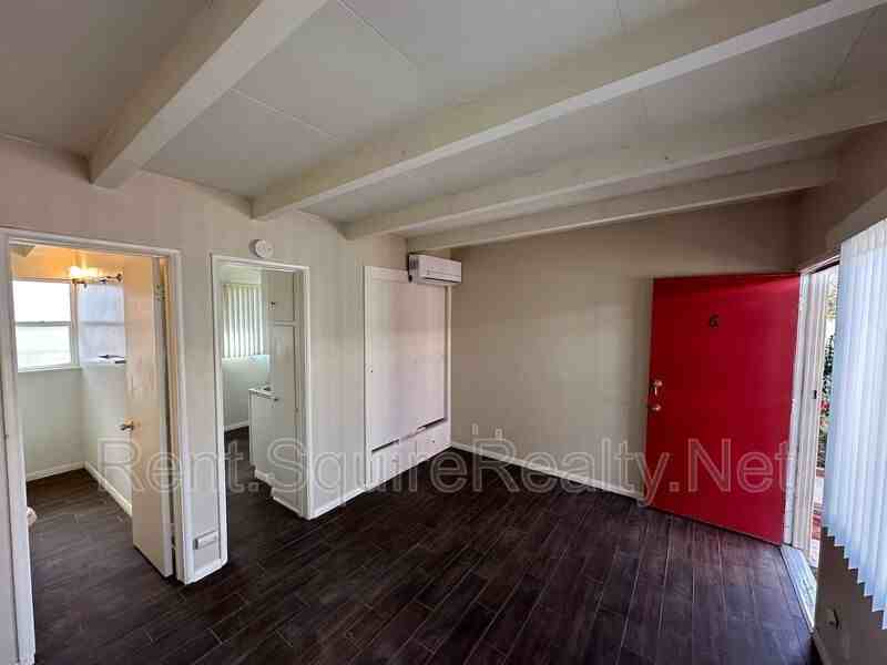 1015 North Azusa Avenue #06 - Photo 5 of 22