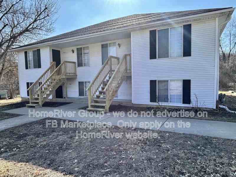 700 Northeast Ball Drive #B - Photo 2 of 27