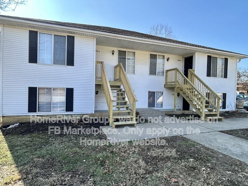 700 Northeast Ball Drive #B - Photo 3 of 27