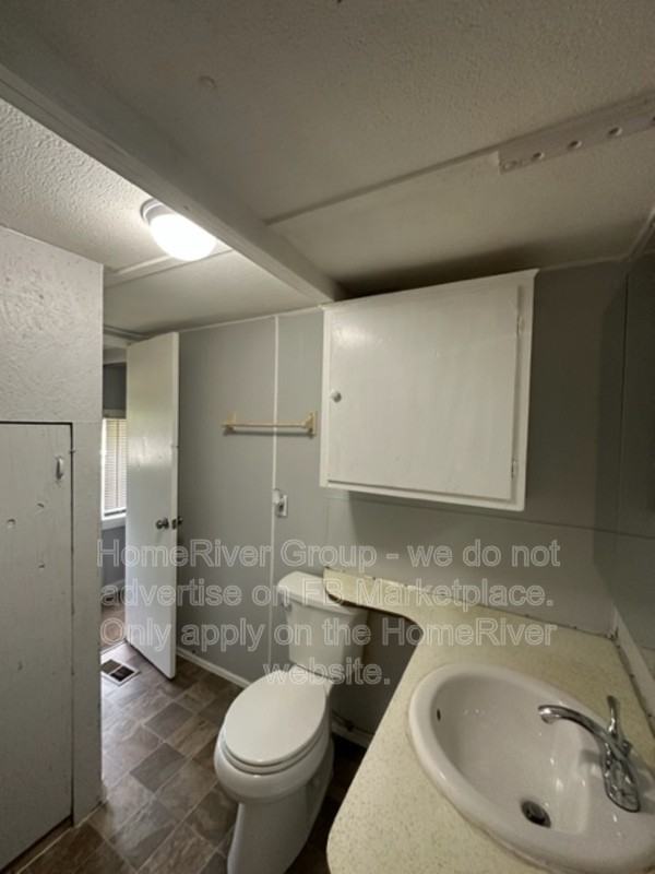 301 West 22nd Street - Photo 7 of 15