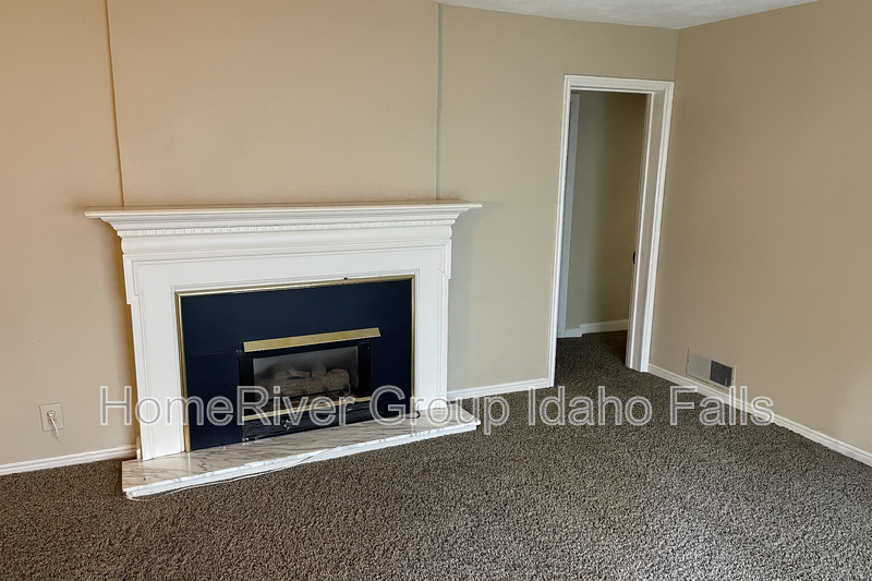 326 North Ridge Avenue #B - Photo 4 of 30