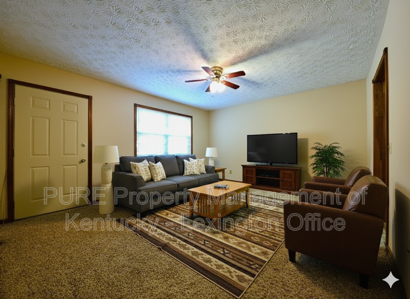 366 Bonny Lynn Drive - Photo 3 of 19