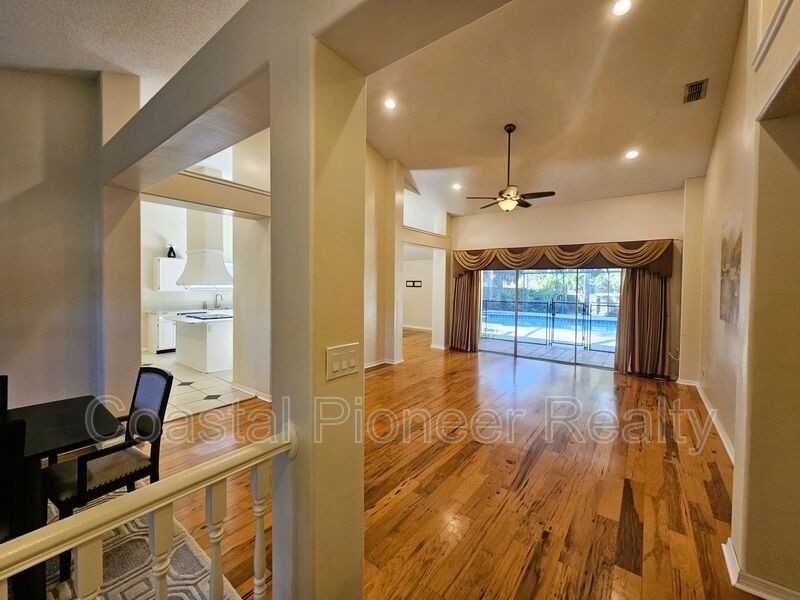 14504 Brambie Ct - Photo 5 of 39