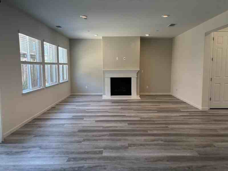 5558 Kennedy Place - Photo 6 of 41