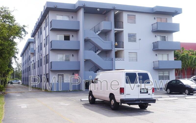 495 Nave #202 - Photo 2 of 26