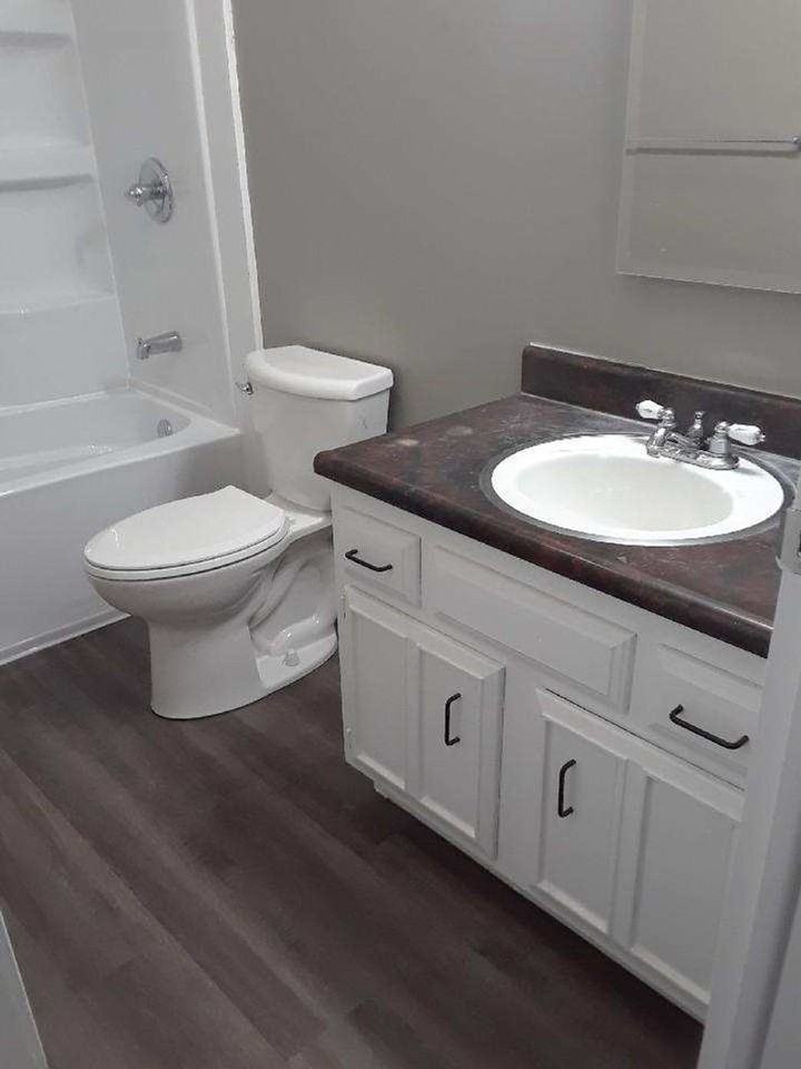 114 Nottingham Way - Photo 3 of 8