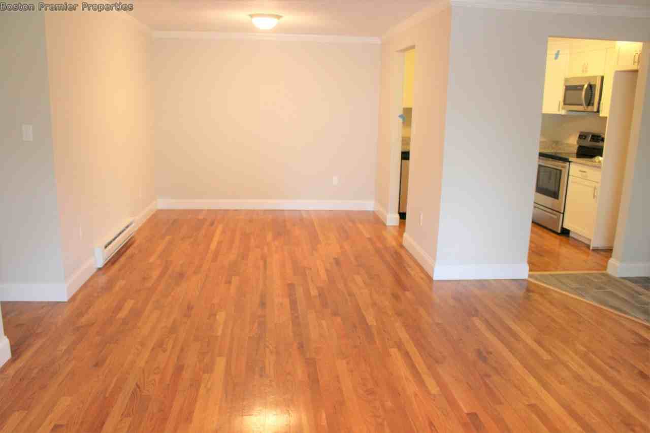 South Walnut Street #6 - Photo 4 of 18