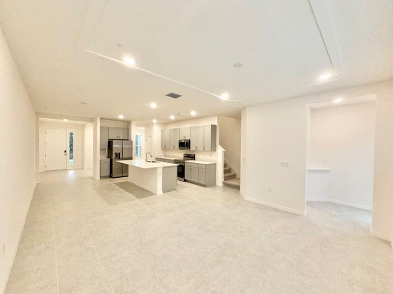 1463 Alston Bay Blvd - Photo 5 of 20