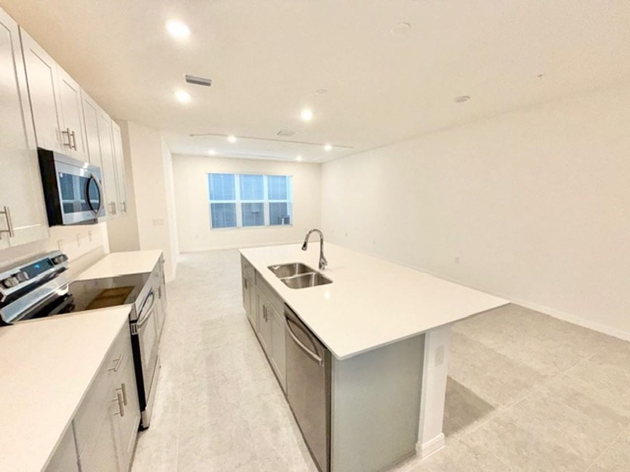 1463 Alston Bay Blvd - Photo 7 of 20