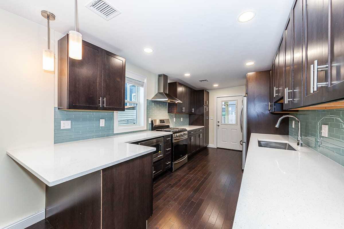 28 Albion St #3D - Photo 4 of 33