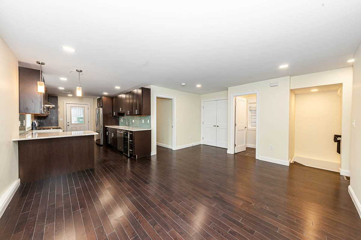 28 Albion St #3D - Photo 5 of 33