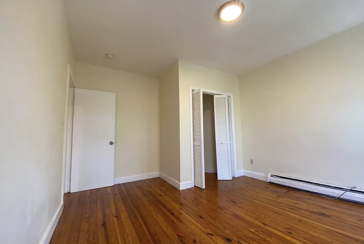 Pleasant St #3 - Photo 7 of 25