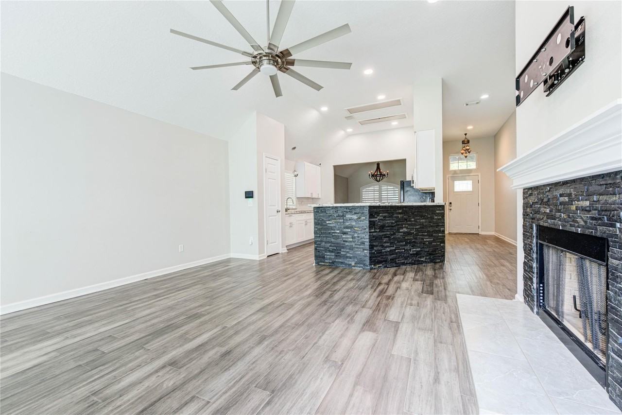 20819 Grenoble Ln #1 - Photo 4 of 8