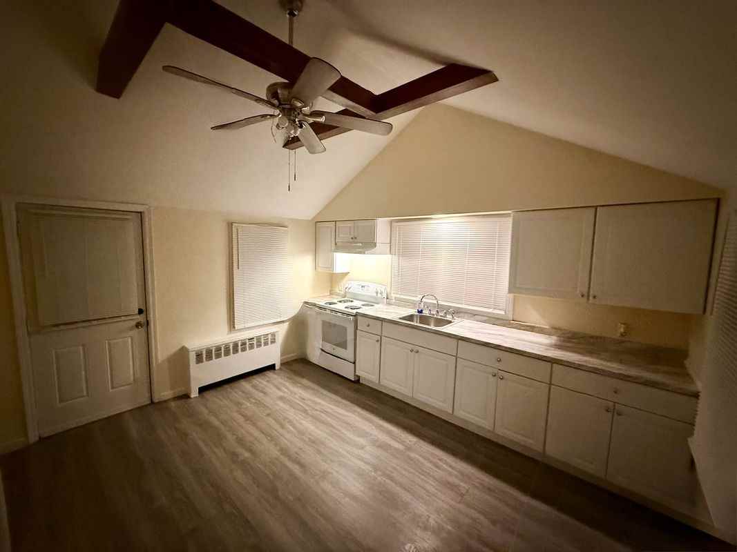 203 Berkshire Drive - Photo 3 of 24