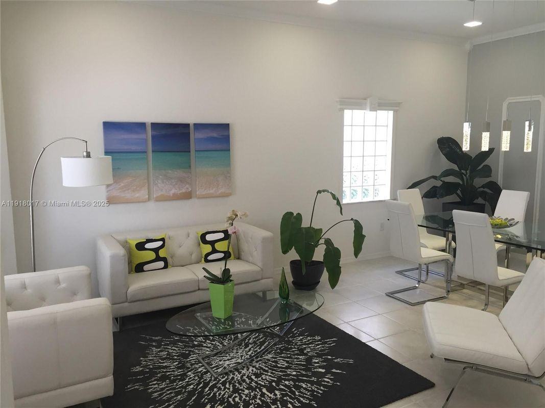 17048 Nw 19th St - Photo 4 of 17