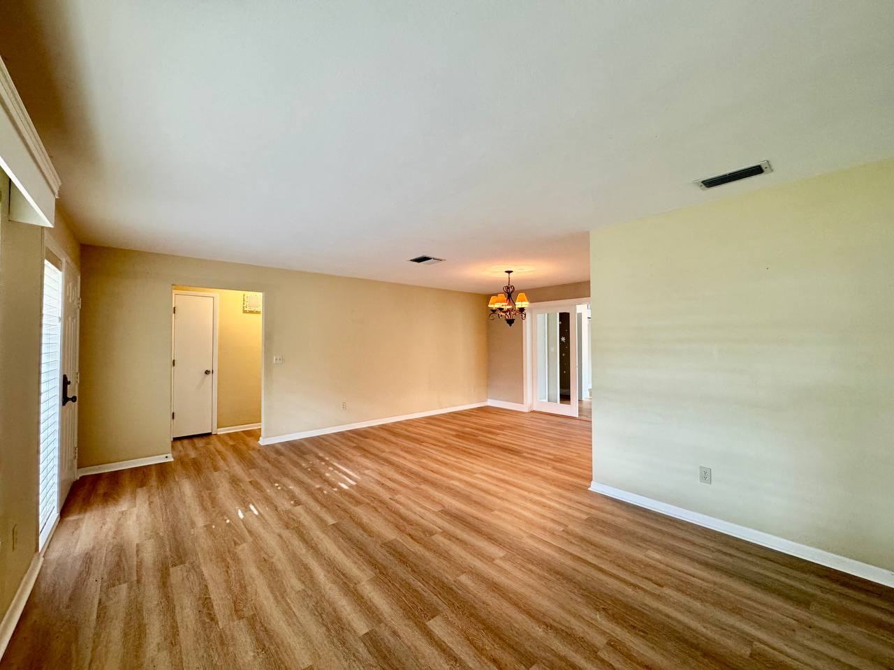 2060 Attache Ct - Photo 7 of 33