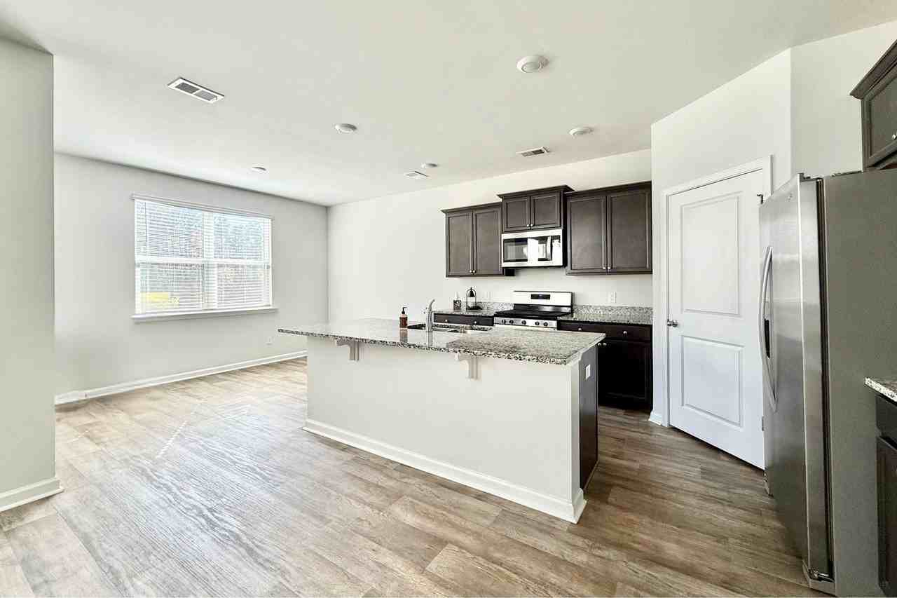 117 Sweet Cherry Ln - Photo 2 of 9